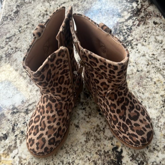 NordstromToddler Cheetah print 10M zip boots - brand new Nordstrom - Picture 2 of 12